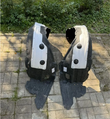 Подкрылки передние Lexus is200t is300 16-20г