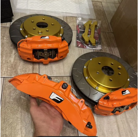 Усиленная тормозная система Brembo