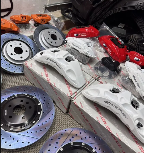 Усиленная тормозная система Brembo Akebono